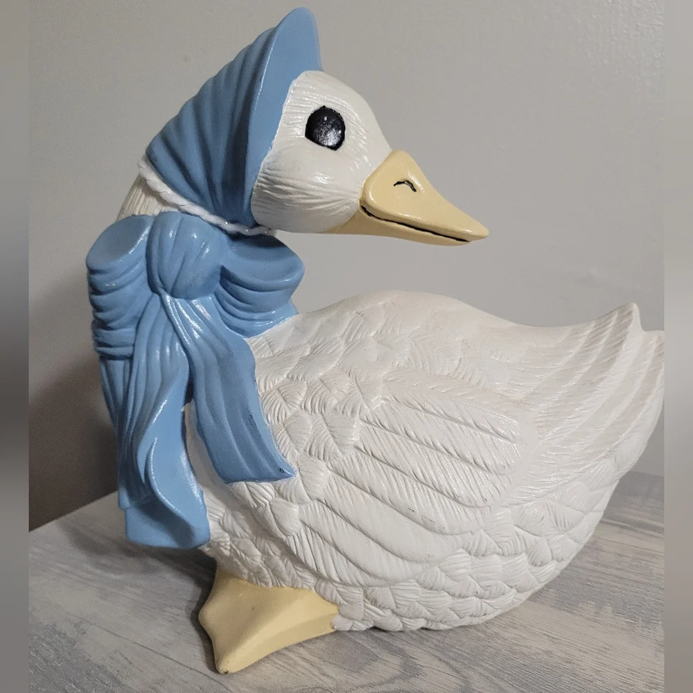 Vintage Mother Goose Ceramic Shelf Display Cottagecore Grandmacore